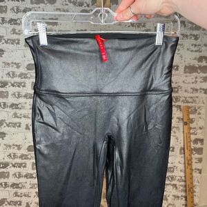 Spanx | women black shiny leggings